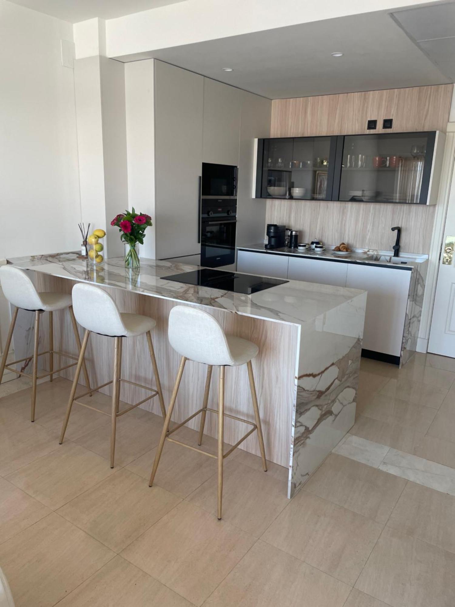 Apartamento Guadalpin Penthouse *