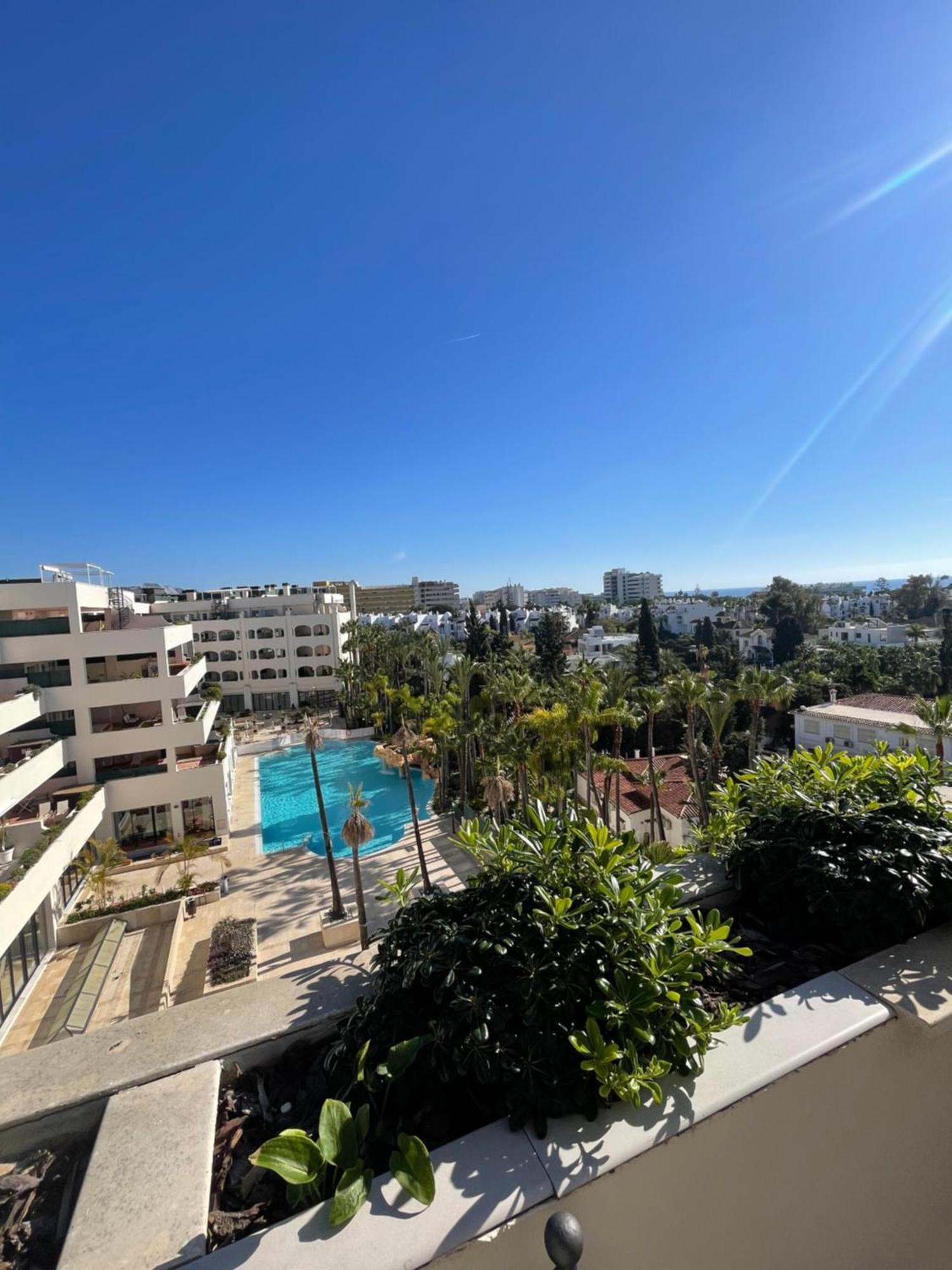 Guadalpin Penthouse *